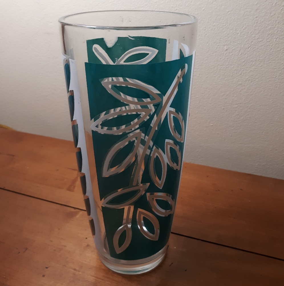 VINTAGE MCM green and white leaf print clear vase